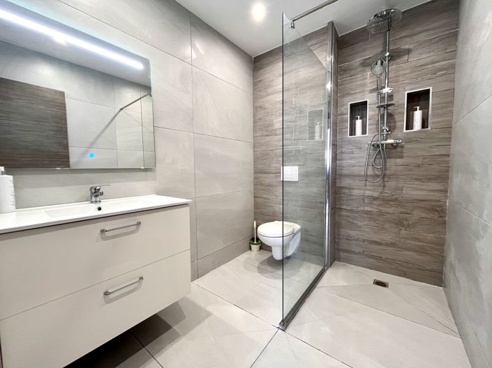 Image No.24-5 Bed Villa for sale