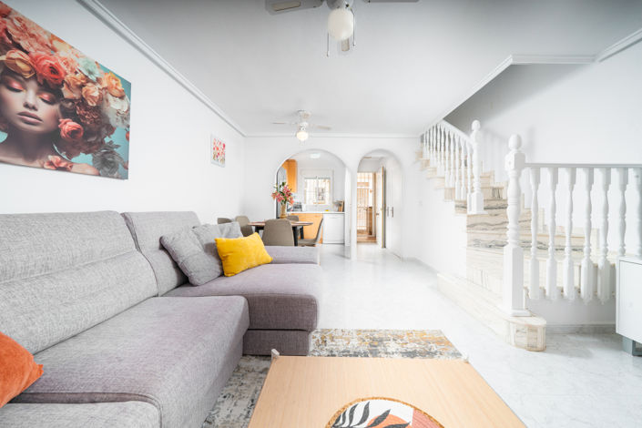 Image No.10-4 Bed Townhouse for sale