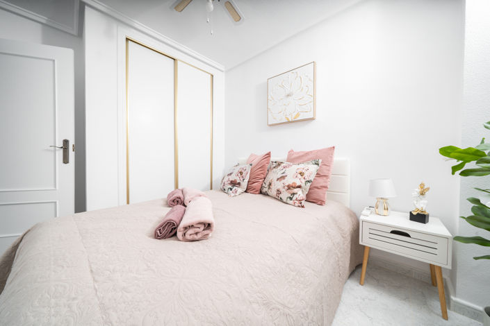 Image No.15-4 Bed Townhouse for sale