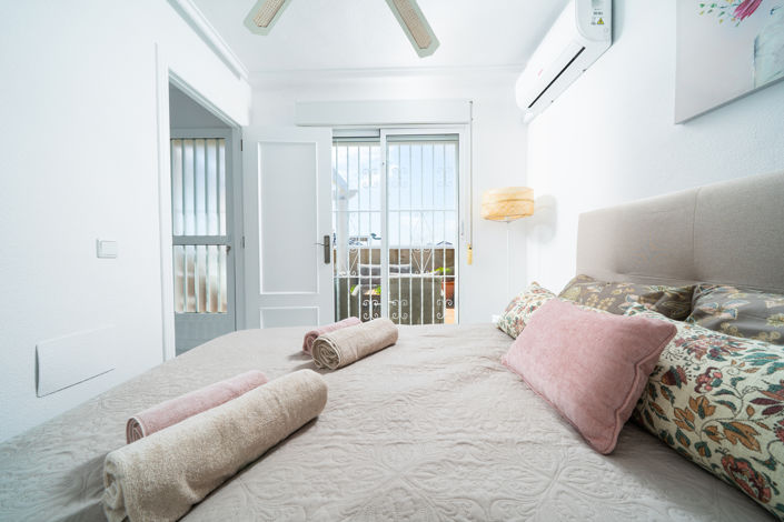 Image No.24-4 Bed Townhouse for sale