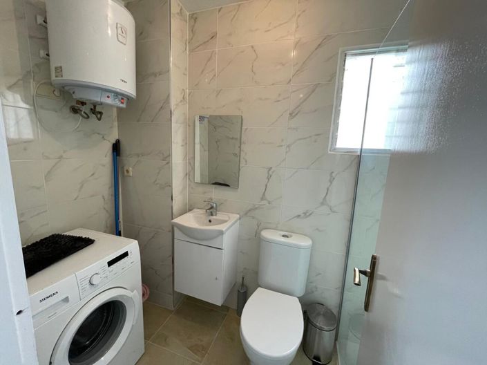 Image No.16-2 Bed Property for sale