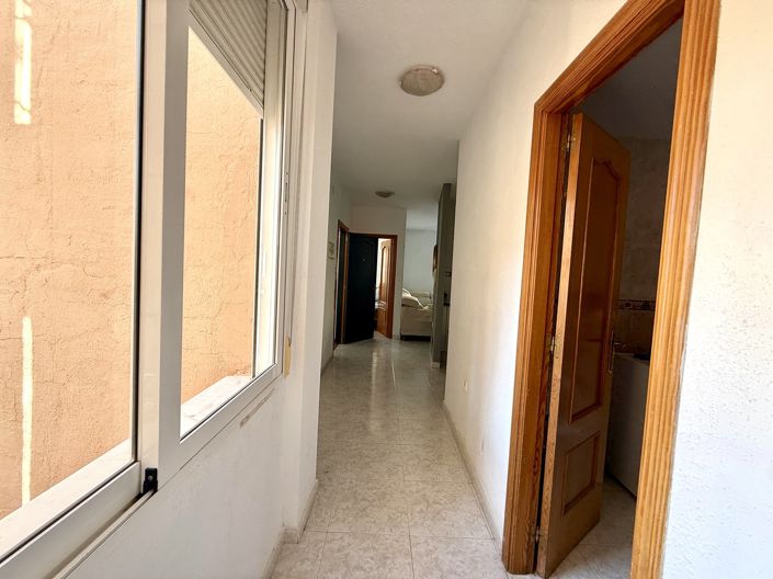 Image No.20-5 Bed House for sale