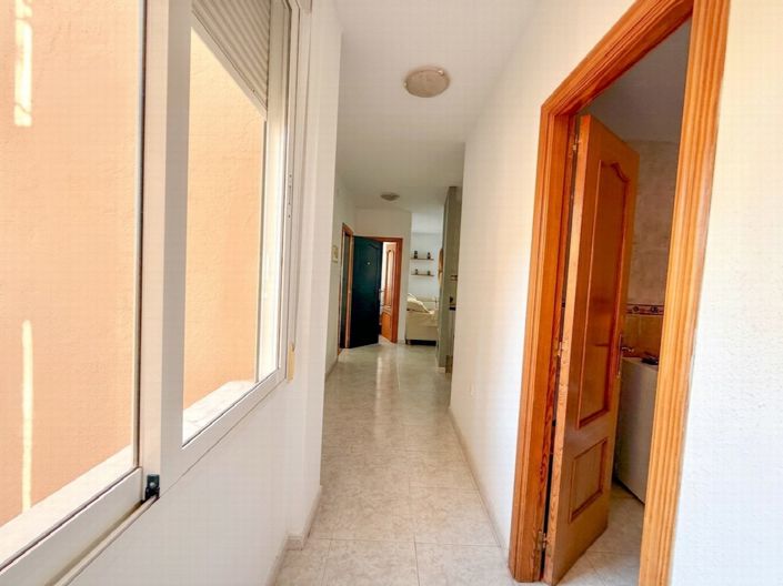 Image No.20-5 Bed Apartment for sale