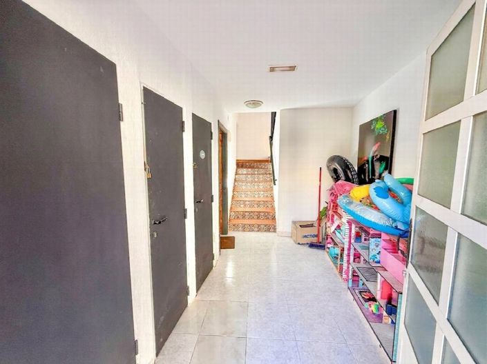 Image No.27-5 Bed Apartment for sale