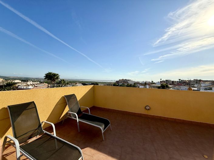 Image No.28-5 Bed House for sale