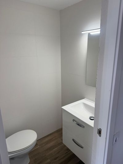 Image No.26-3 Bed Townhouse for sale