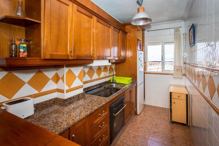 Image No.17-2 Bed Bungalow for sale