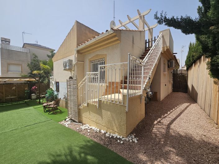 Image No.1-Villa de 2 chambres à vendre à Villamartin