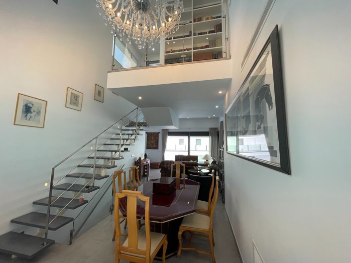 Image No.25-4 Bed Townhouse for sale