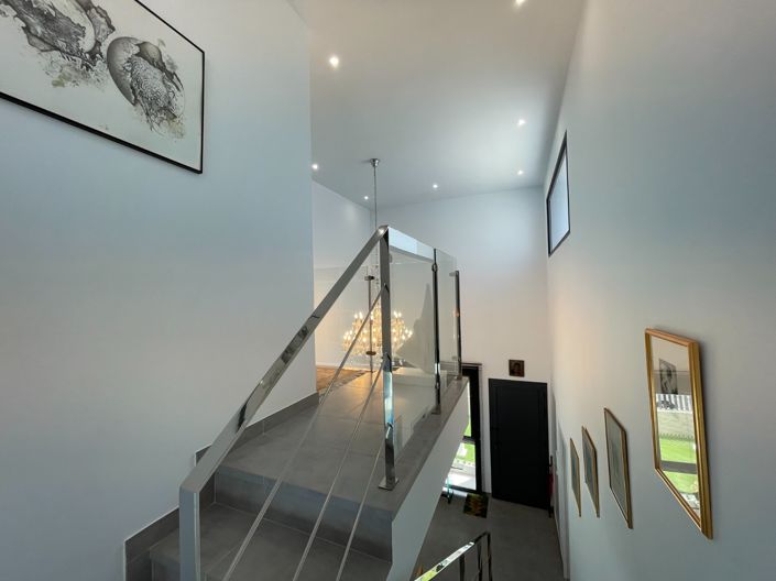 Image No.28-4 Bed Townhouse for sale