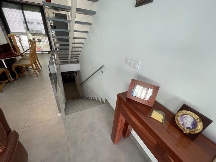 Image No.36-4 Bed Townhouse for sale