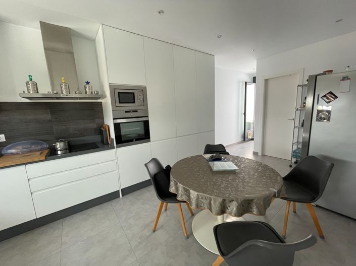 Image No.43-4 Bed Townhouse for sale