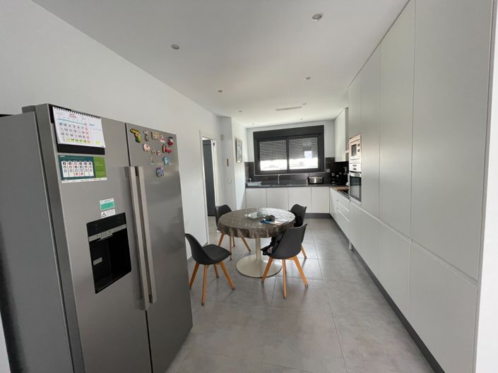 Image No.46-4 Bed Townhouse for sale