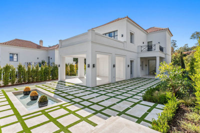 10-bb915d1cb19341576dcdc994b81ab9c5