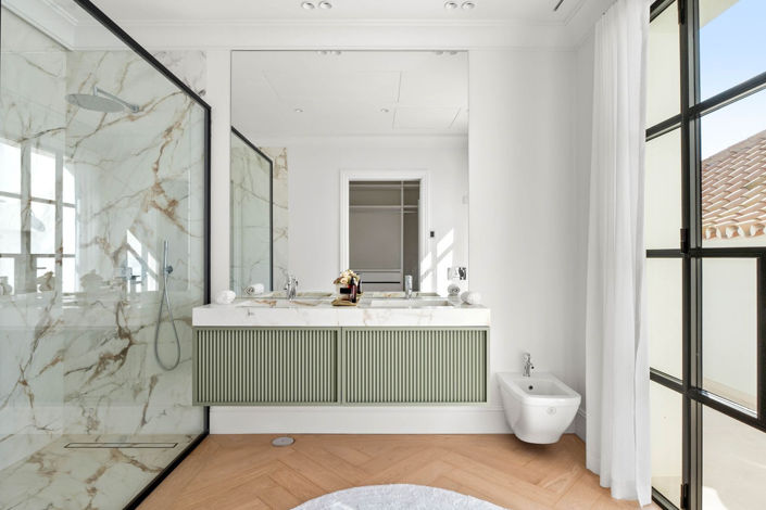 Image No.23-4 Bed Villa for sale