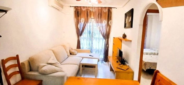 Image No.1-Appartement de 2 chambres à vendre à Torrevieja