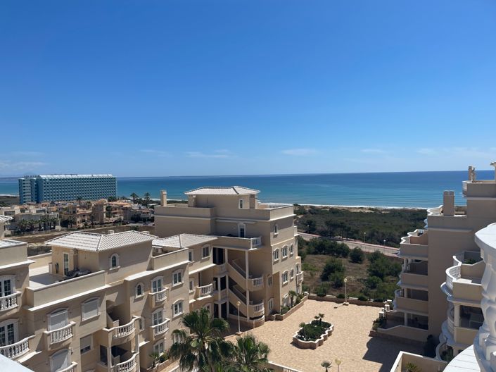 Image No.20-3 Bed Apartment for sale