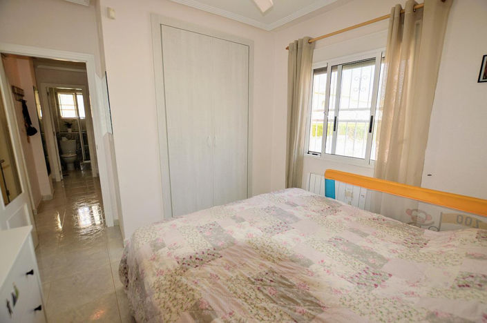 Image No.12-3 Bed House for sale