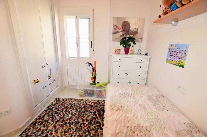 Image No.15-3 Bed House for sale