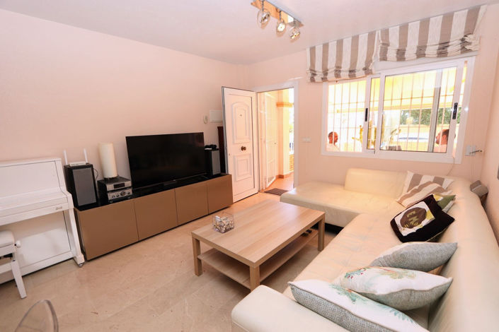 Image No.11-3 Bed House for sale