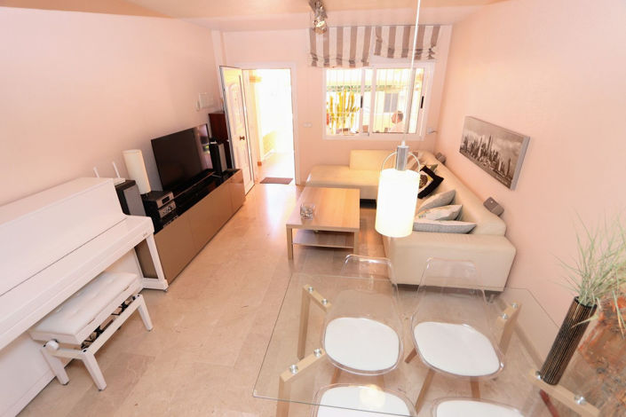 Image No.14-3 Bed House for sale