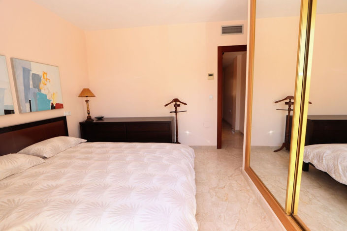 Image No.26-3 Bed House for sale