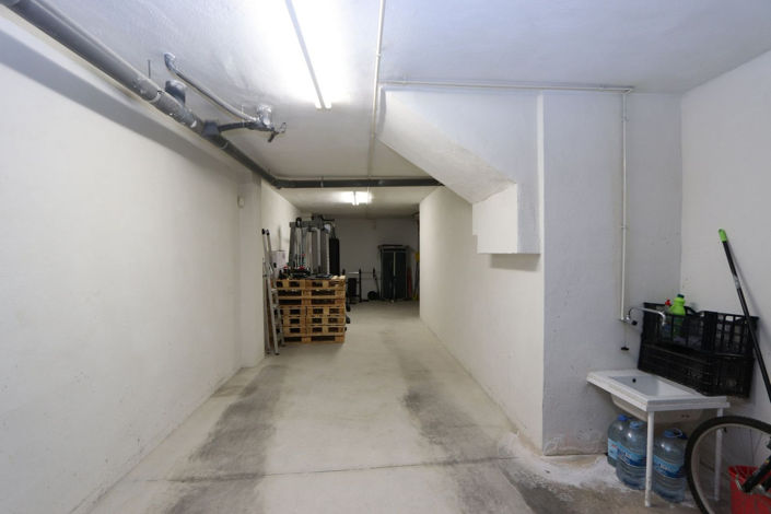 Image No.38-3 Bed House for sale