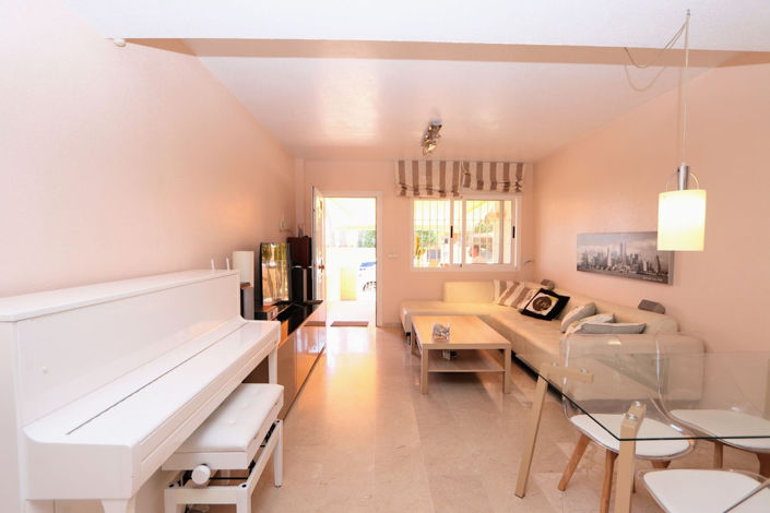 Image No.9-3 Bed House for sale