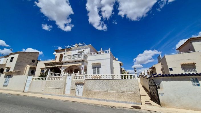 Image No.1-4 Bed Duplex for sale