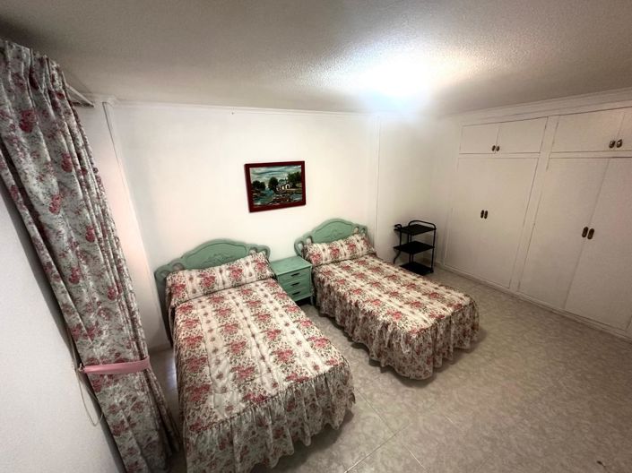 Image No.11-3 Bed Apartment for sale