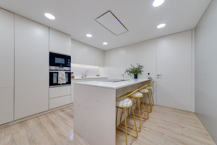 Image No.13-4 Bed Apartment for sale