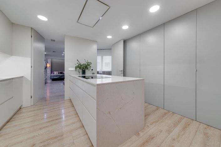 Image No.19-4 Bed Apartment for sale