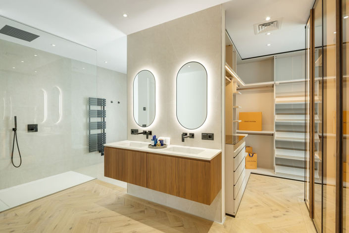 Image No.15-5 Bed Townhouse for sale