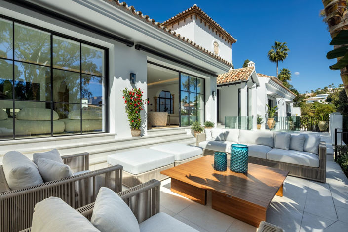 Image No.7-5 Bed Townhouse for sale