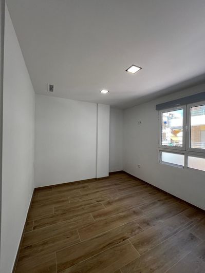 Image No.14-3 Bed Apartment for sale