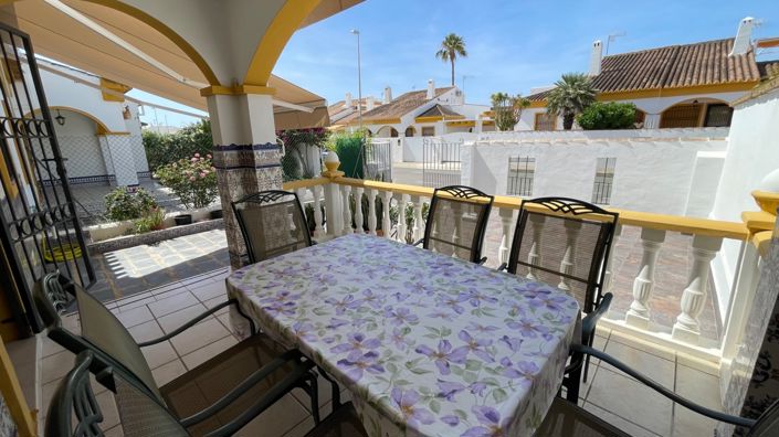 Image No.14-3 Bed Townhouse for sale