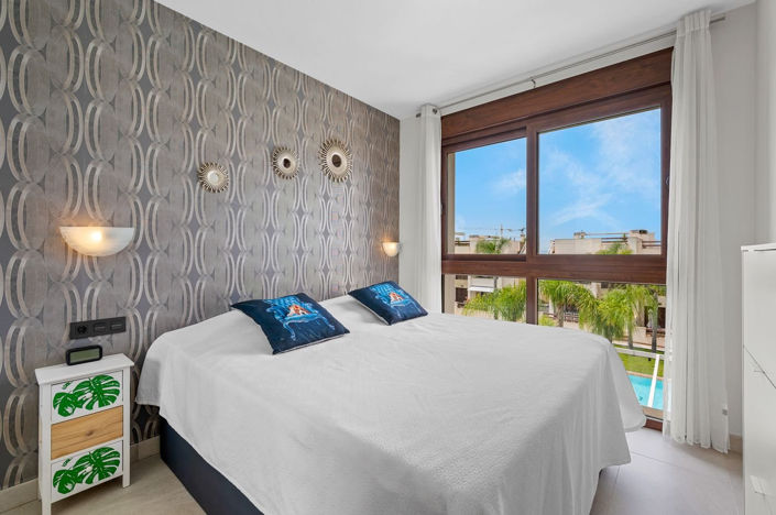 Image No.10-2 Bed Bungalow for sale