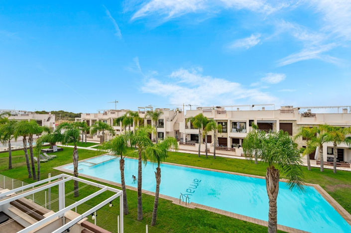 Image No.25-2 Bed Bungalow for sale