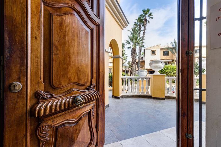 Image No.32-2 Bed Apartment for sale