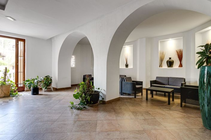 Image No.33-2 Bed Apartment for sale