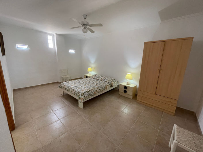 Image No.6-Villa de 4 chambres à vendre à Daya Nueva