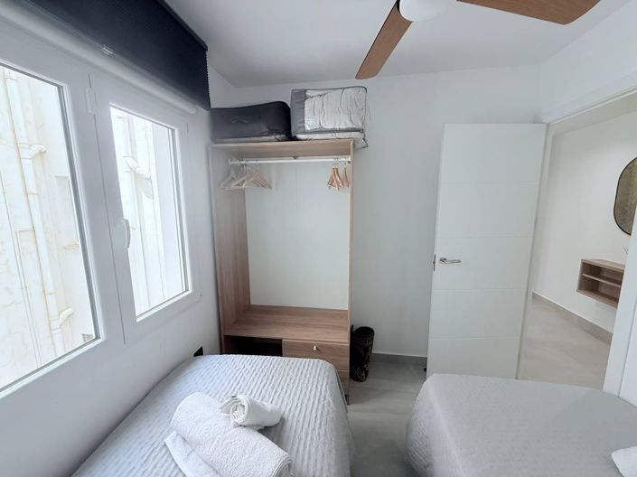 Image No.17-3 Bed Apartment for sale