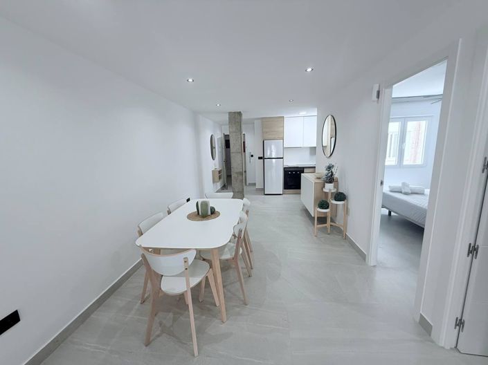 Image No.20-3 Bed Apartment for sale