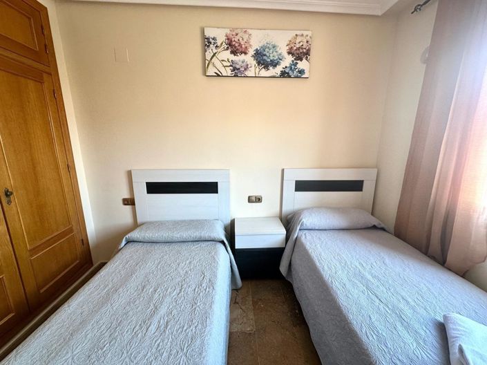 Image No.18-4 Bed Apartment for sale