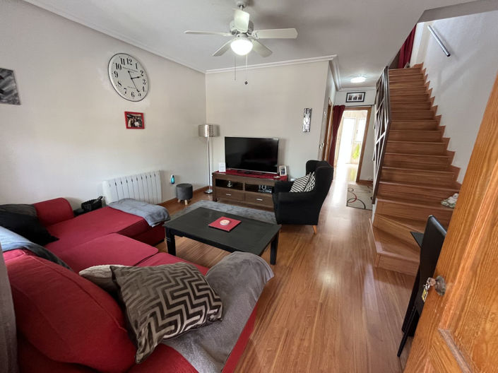 Image No.4-2 Bed House for sale