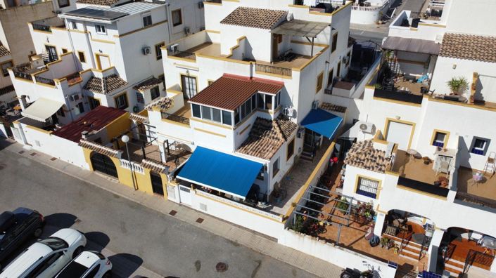 Image No.1-4 Bed House for sale