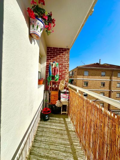 Image No.6-3 Bed Apartment for sale