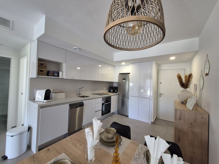 Image No.4-2 Bed Apartment for sale