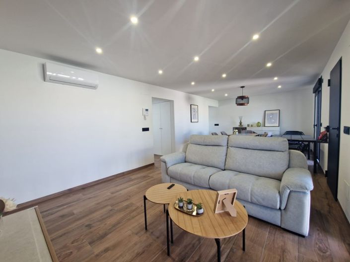 Image No.3-3 Bed Villa for sale