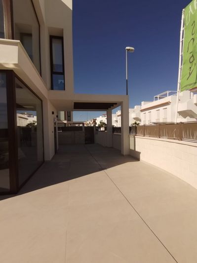 Image No.2-3 Bed Villa for sale